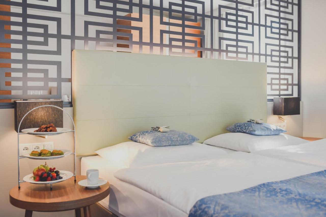 Nuhr Medical - Hotel & Restaurant Senftenberg Екстер'єр фото